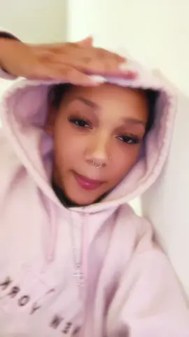 love doing my makeup for no reason 