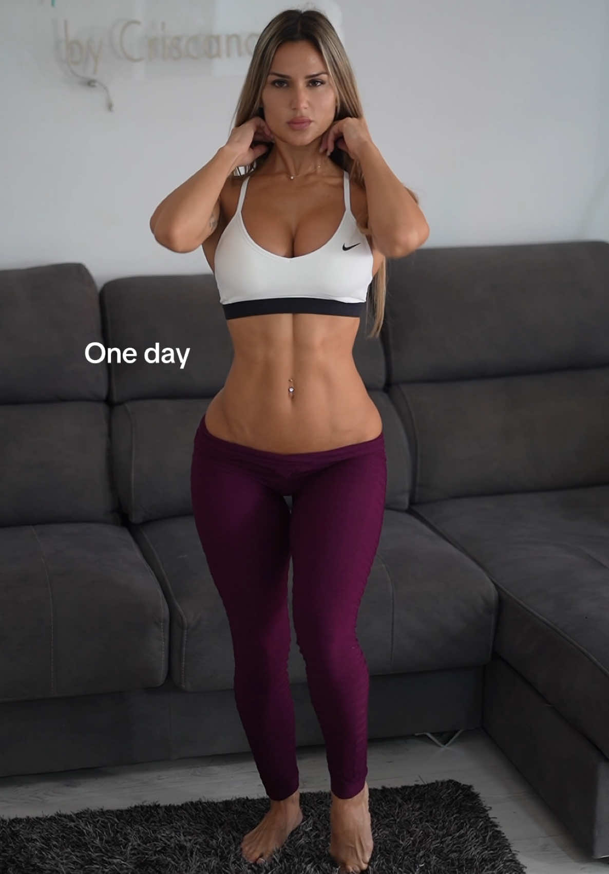 ¿Que os parece mi cambio?  ¿Cuantos kilos creen que fue la diferencia?  Alucinante hasta la cara de bollo que tenía😅 Escríbeme por mensaje privado para ayudarte a conseguir tu mejor versión ❤️ ❌¿DES?❌MOTIVACIÓN cambia esa palabra😌.  Y a tiii !!!! TE QUIERO CAMBIAR LA VIDA  〰〰〰〰〰〰〰〰〰〰〰〰 🔴IMPORTANTE: Mi cambio físico se basa en : SACAR LA MEJOR VERSIÓN DE UNA MISMA! 😊Siempre se puede mejorar como veis tanto físicamente como psicológicamente ya que es uno de los factores principales. Merece la pena pasar por mil batallas , si a día de hoy te sientes orgullosa de cada logro, de cada intento..  #sinfiltros #Fitness #fitnessgirl  #fitnessmotivation #body #fitgirl #gym# #bikini 