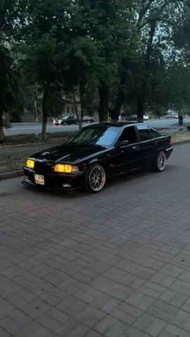 #36 #e36 #stance #bmw #v8 
