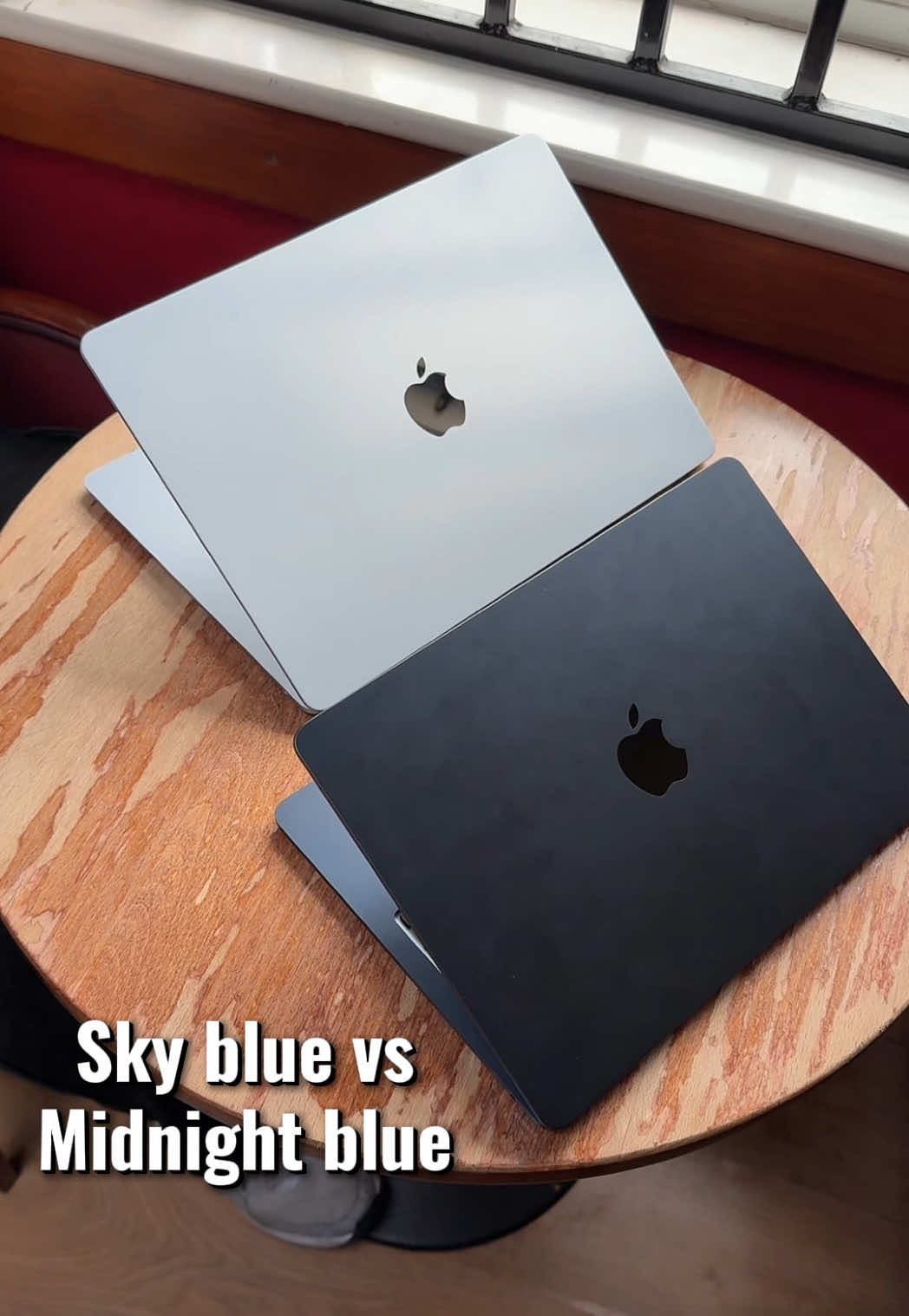 Sky Blue vs Midnight Blue MacBook Air? #macbookair #m4macbookair #apple #macbookpro #m4macbookpro 