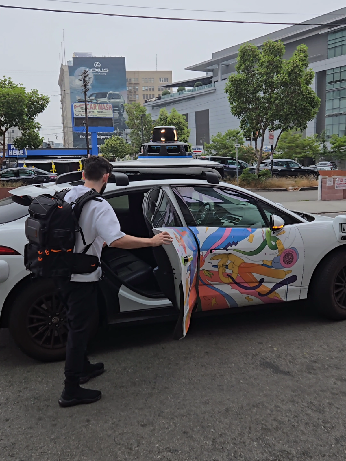 Now this was a pretty cool experience 😂😂 10/10 would ride again lolz #waymo #tech #pcsetup #techtok 
