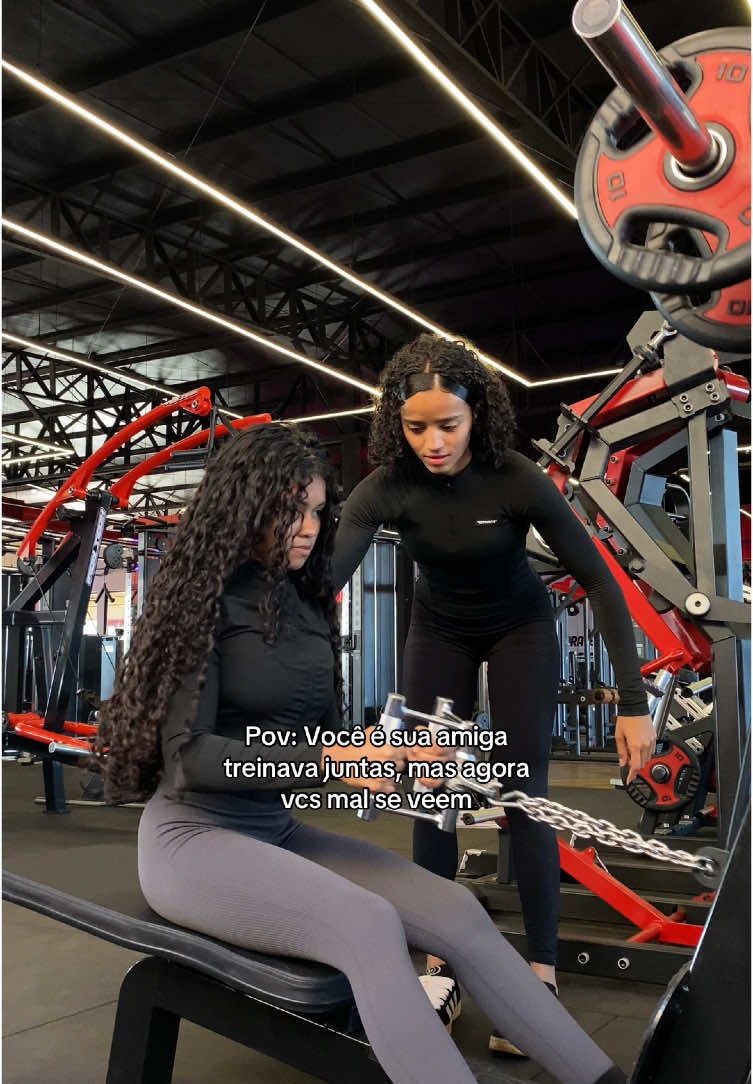 😝@Sara #academia #fyp #gym 