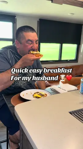 Comment down below how do you call this breakfast, I normally do it but don’t know what’s the plates dish!#quickrecipes #quickbreakfast #EasyRecipe #quickmeals #cooking #breakfast #mexicanfood #fyp #CapCut 