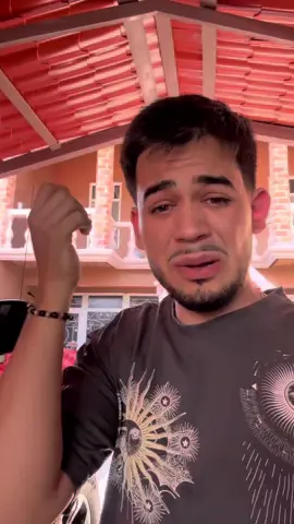Me lastime el brazo y El Chairaz dice que me lo puede curar 🤣🤣😢 #HumorLatino #ElChairaz #CosasDeLaVida