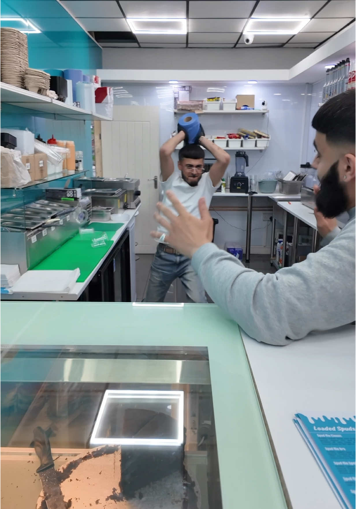 Closing in 2 minutes? Never an issue here! Last minute orders at SPUD ME 📍27 Bridge Road, HA9 9AB #spud #loadedspuds #jacketpotato #foodspot #latenightfood #dessertshop #halalfood #halalfoodlondon #fyp #manager 