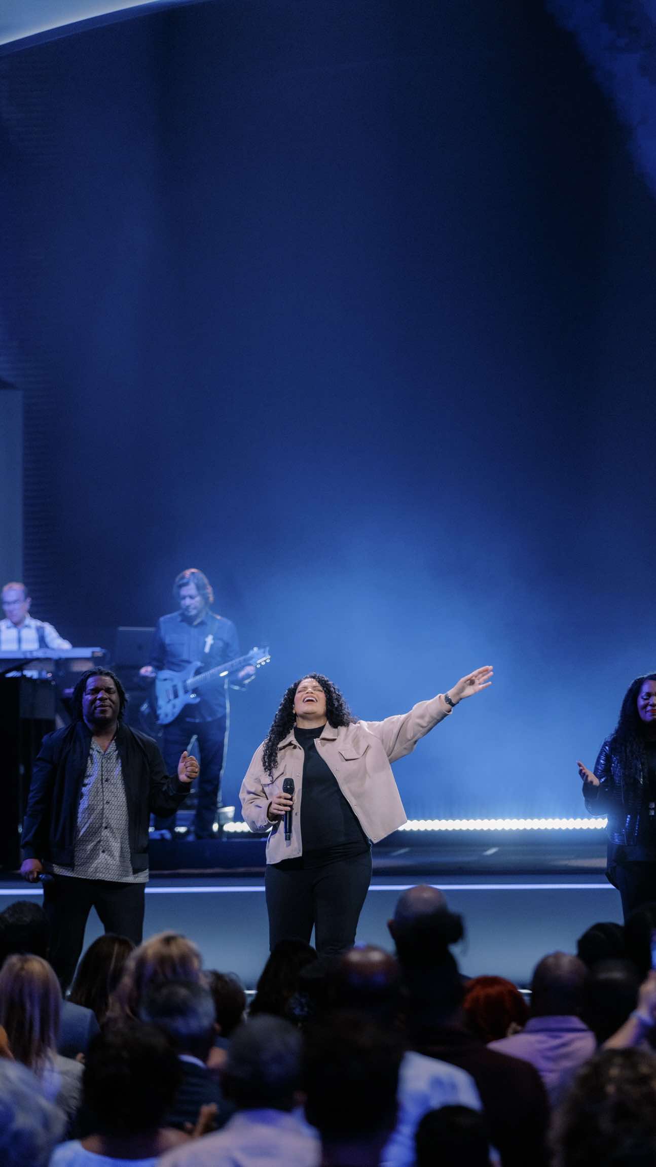 In the mighty name of Jesus, I pray Calling on the power of Heaven, I proclaim Every weapon formed against me, it must break In the mighty name of Jesus 🤍