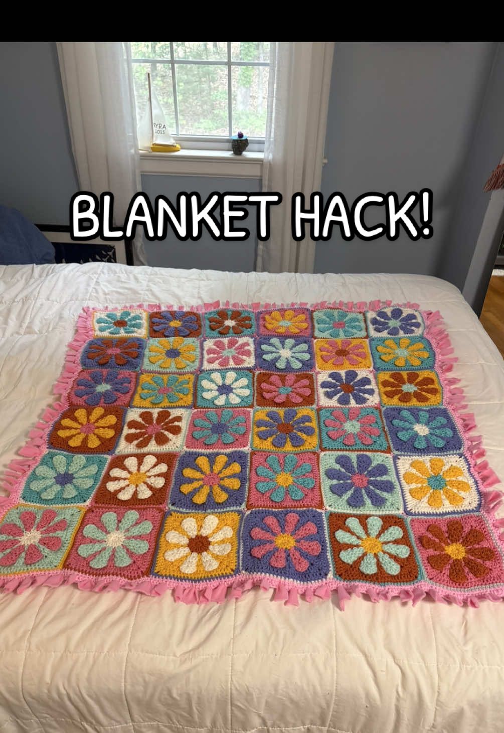 If you absolutely HATE sewing and weaving in ends like me.. this is for you ☺️  . . . #crochettips #crochethacks #howto #forbeginners #ideas #blanket #fiberarts #crochetersoftiktok #tutorial 