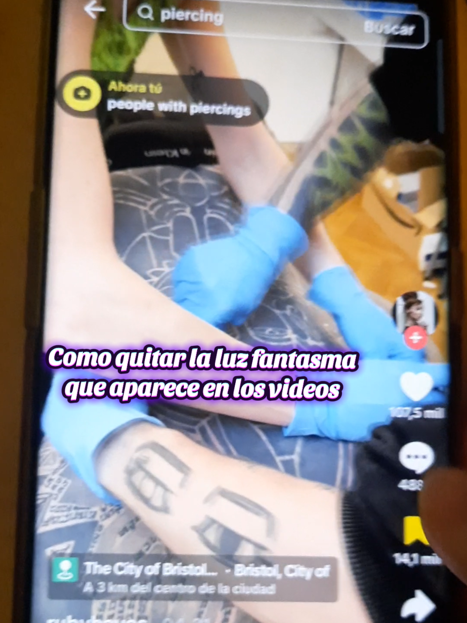 Intenté grabar la pantalla desde mi móvil pero no se nota la diferencia , por eso es una luz fantasma y los filtros yo los tengo desactivados . Así que , utilice un segundo móvil para que se notará . Además en cada móvil los ajustes son diferentes por lo que , tenéis que encontrar el HDR . #desactivarhdr #tik_tok #news #parati #ajustesdecuenta #Fyp #tutorial 
