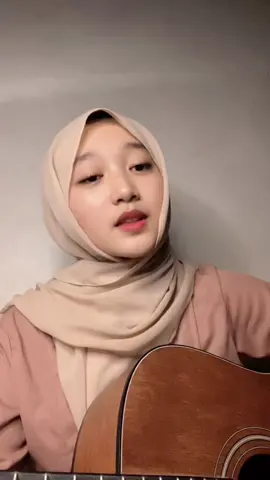 versi normale😭 #itsvaniaa #sewatesmantan #lavora #covergitarcewek #lagujawa 