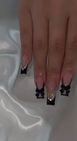 #nails #blacknails #coquettenails #parati #fyp #acrylicnails #bownails 