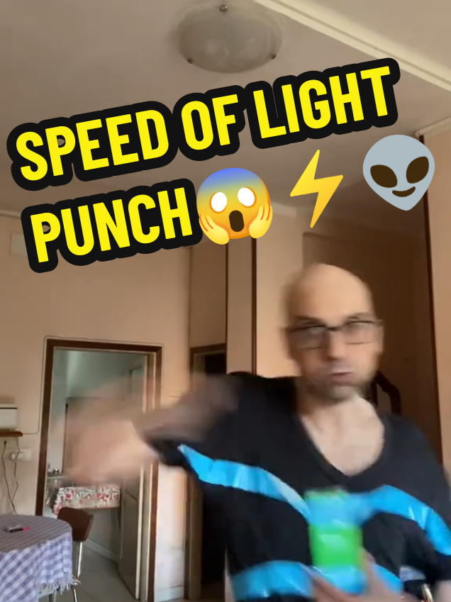 SPEED OF LIGHT PUNCH🔥👽😱🌎⚡️!!! #kenleespeed🐉 #animeman #universerecord #supremeinstinct #ultrainstinct #lastsaiyan #newspeed #dragonenascente #superhero #saiyanspeed #ultrasigma #fastest #falcopellegrino  #speedoflight #goku #brucelee #ultrainstinct #onepunchman #cartoon #manga #amazing #superhero #velocitadellaluce #flash #record #martialarts #lighters #saitama 