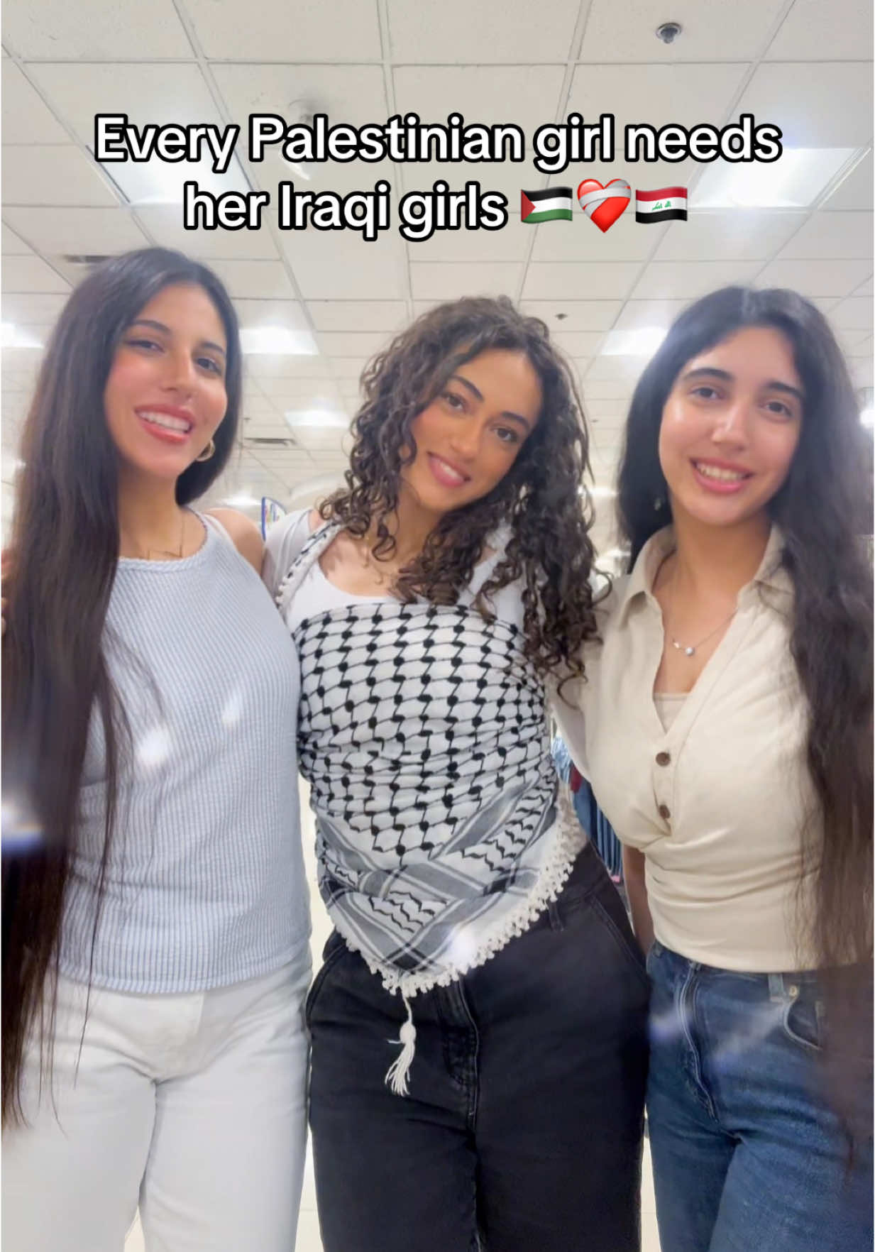 @Lydia @Sandy Alsaffar #ArabTikTok #thobes #thobehenna #hennasongs #palestinian #iraqi #outiftcheck #palestiniantiktok #iraqitiktok #culture #foryoupage #foryou 