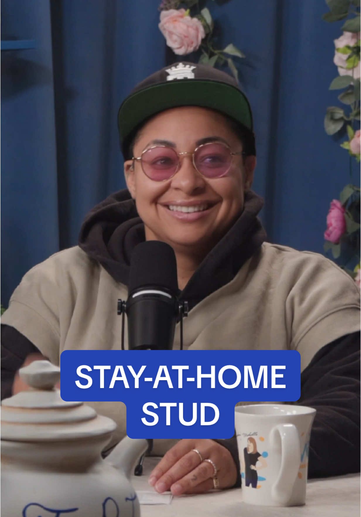 “I’d like to be one” 🤔 @ravensymone @miranda v. pm #lenawaithe #wlw #stud #wifepleaser #hoodie #lesbiansoftiktok 
