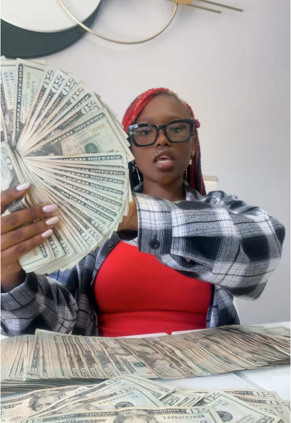 Yes, it’s real💵 #moneyspread #yukichiba #murdabeatz