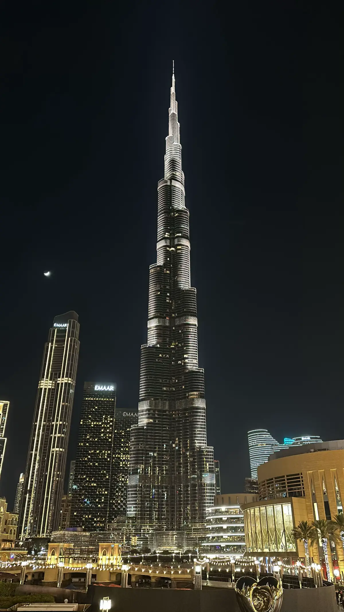 🤍🇦🇪#dubai #دبي #دبي_مول_برج_خليفه #برج_خليفه #كوفيهات_دبي #الامارات #الرياض #اكسبلور 