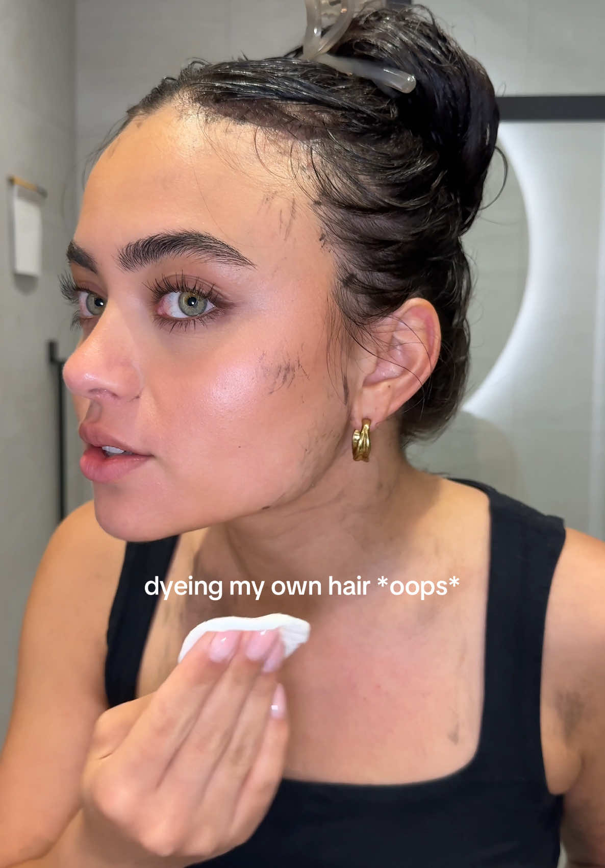 i let my intrusive thoughts win 😭 #hairtok #hairdye #hairtransformation #blackhair #GlowUp #DIY #beauty #hair 