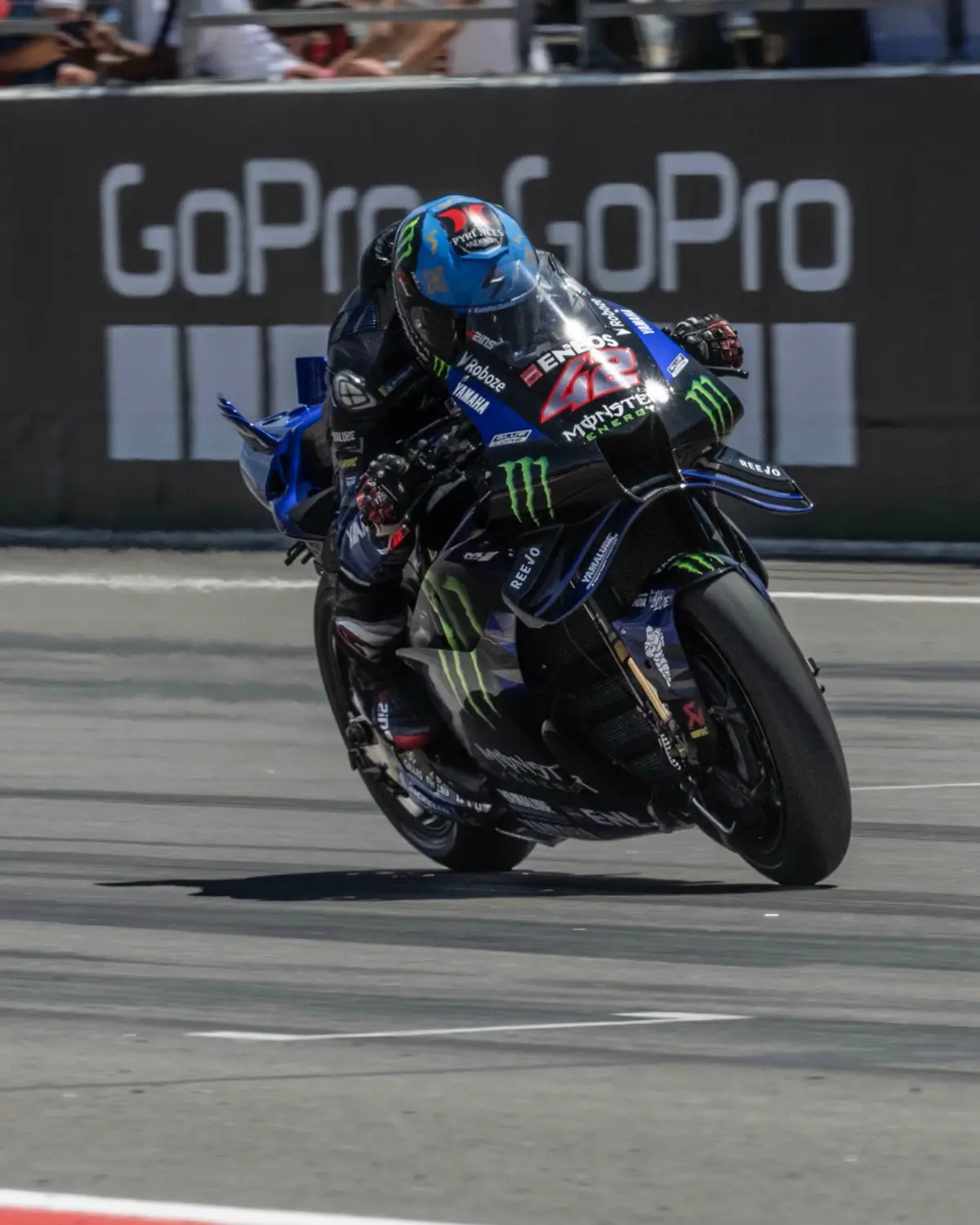 💬 @Alex Rins, Aragon GP - Race Result - 11th: “I was struggling in the first 10-12 laps, but from 12 laps onwards I was suddenly able to do low to medium 1’47s. I was riding super fast in the last part of the race. We need to fix this and find something that allows me to be faster in the opening stages. We need to work on it. We have some items that we can test tomorrow that Augusto tested today, which will be important.” #MonsterYamaha | #YamahaMotoGP | #YamahaFactoryRacing | #MotoGP | #AragonGP