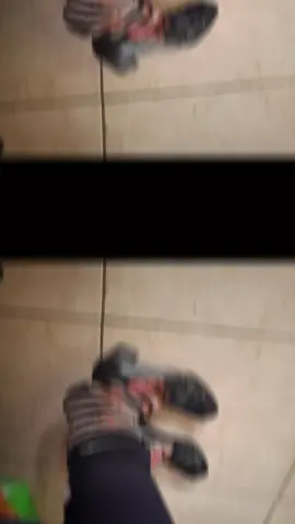 El super estilo que se maneja mi amiga... lofiu #tigresadeloriente #esassonreebokosonnike #broma #risas #invierno #medias #polar #tacos #mujerelegante #estilo #live #lomaximo #buenhumor @Mel M Mel  #paratii #viralvideos #foto 