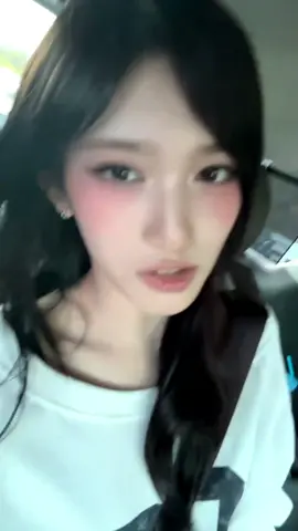 Leeseo on live today  | #LEESEO #IVE #KPOP [ Other Members  –> @AN YUJIN 🐶 @୨☆♡⋆┊Ꮆαєꪊℓ 🐿┊⋆♡☆୧ @JANG WONYOUNG 🐰 @NAOI REI 🐥 @KIM JI-WON 🐱  ] :: Admin  –> @danika 🐯 