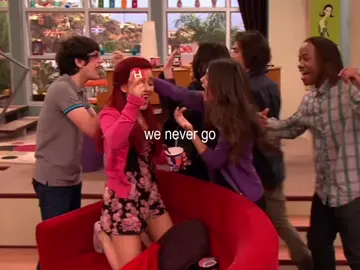 #victorious #jadewest #catvalentine #torivega #andreharris #beckoliver #trinavega #robbieshapiro #victoriajustice #arianagrande #lizgillies #daniellamonet #mattbennett #leonthomas #avanjogia #parati #foryou #viral #fyp #edit 