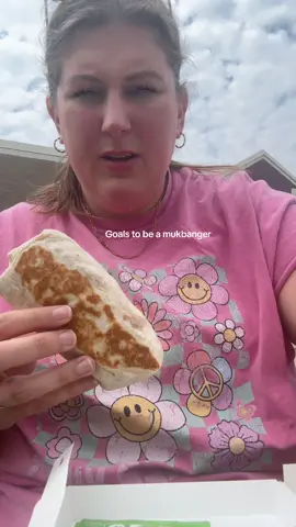 How am I doing @tacobell #tacobell #mukbang 