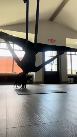   Yes, beginners can fly too! 💜 #GentleAerialYoga #YogaForEveryBody #fypシ #fyp #aerialyoga #yoga 