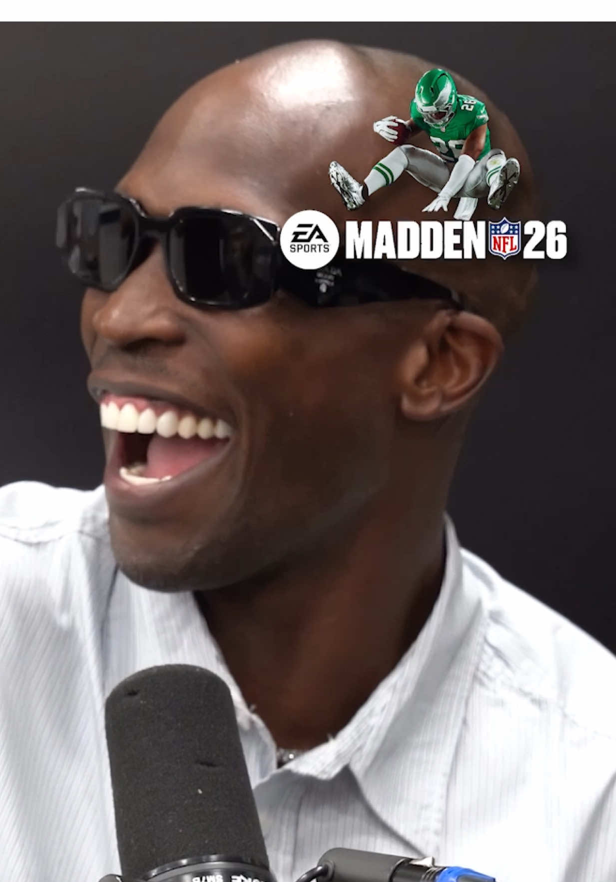 Ochocinco and Chris saw Bill Belichick’s personality shine on Inside the NFL @EA Madden NFL #ochocinco 