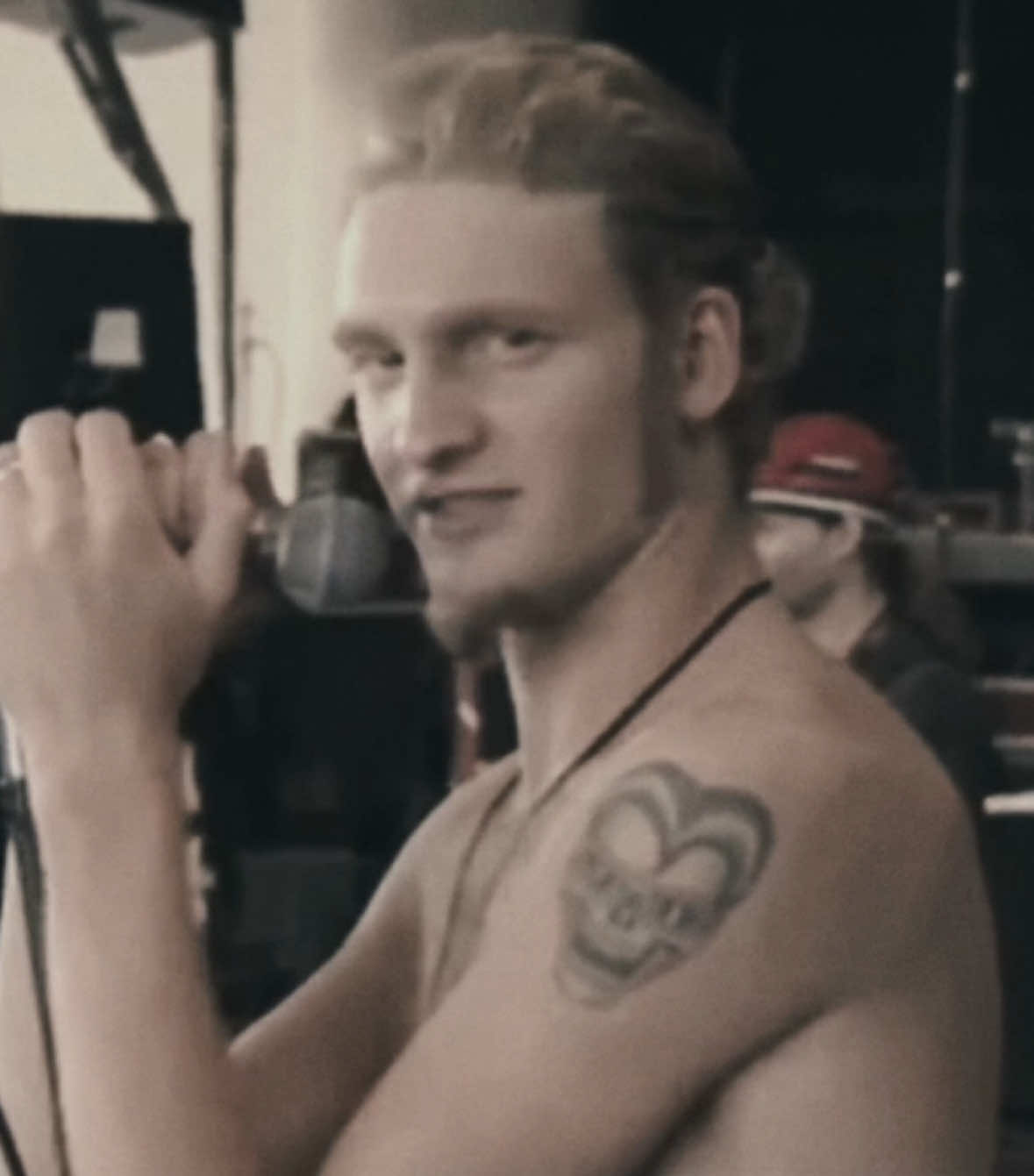 ill wait for you there like a stone #laynestaley #aliceinchains #laynestaleyedit #jerrycantrell #mikestarr #seankinney #aic #aliceinchainsforever #edit #90smusic #90s #chriscornell #audioslave #targetaudience #foryou #fyp #yay 