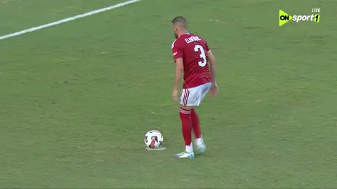 عمر كمال يسدد ركلة جزاء لكن تصطدم في العارضة 🥅