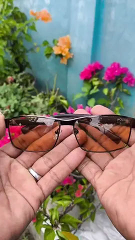kacamata😎 police lensa potocromic polarized anti UV terlaris kacamata untuk siang dan malam#kacamata #untukberkendara #kegiatandiluaruwangan #kacamatapria #wanita #tni #polsi #kontruksi #proyek #pertambangan #perkebunan #memancing #menembak #shopmaster 