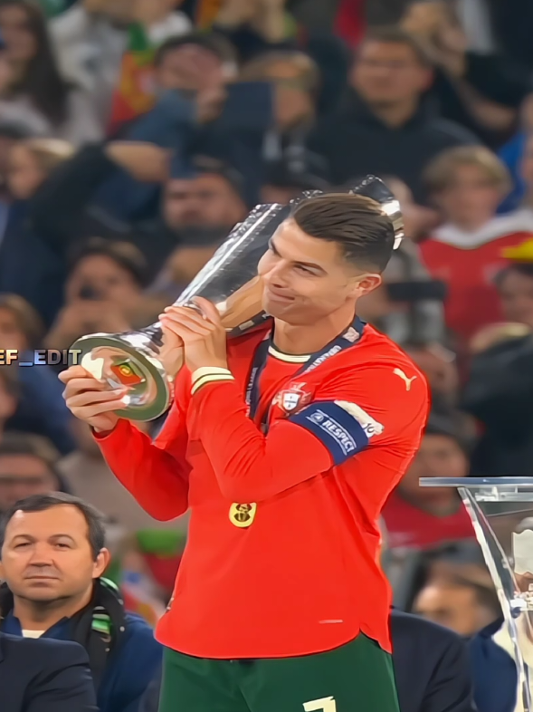 UEFA National League 2024/25 Champions Portugal🎉🇵🇹🏆 Congratulations Portugal🇵🇹🎉 #tayef_edit #football #uefanationsleague #winner #portugal #ronaldo #tranding #viral #foryou #foryoupage #fypシ゚viral #fpyシ 