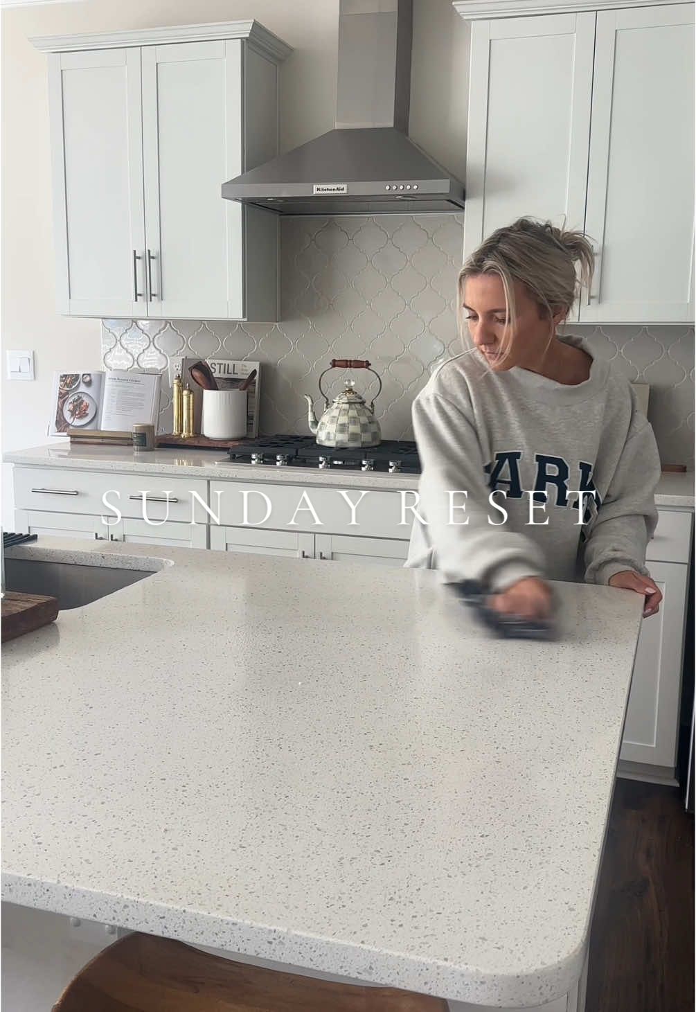 Well overdue for a Sunday reset 🧼🫧 #sundayreset #cleanwithme #CleanTok #asmrcleaning #cleaning #cleaningtiktok #asmrsounds 