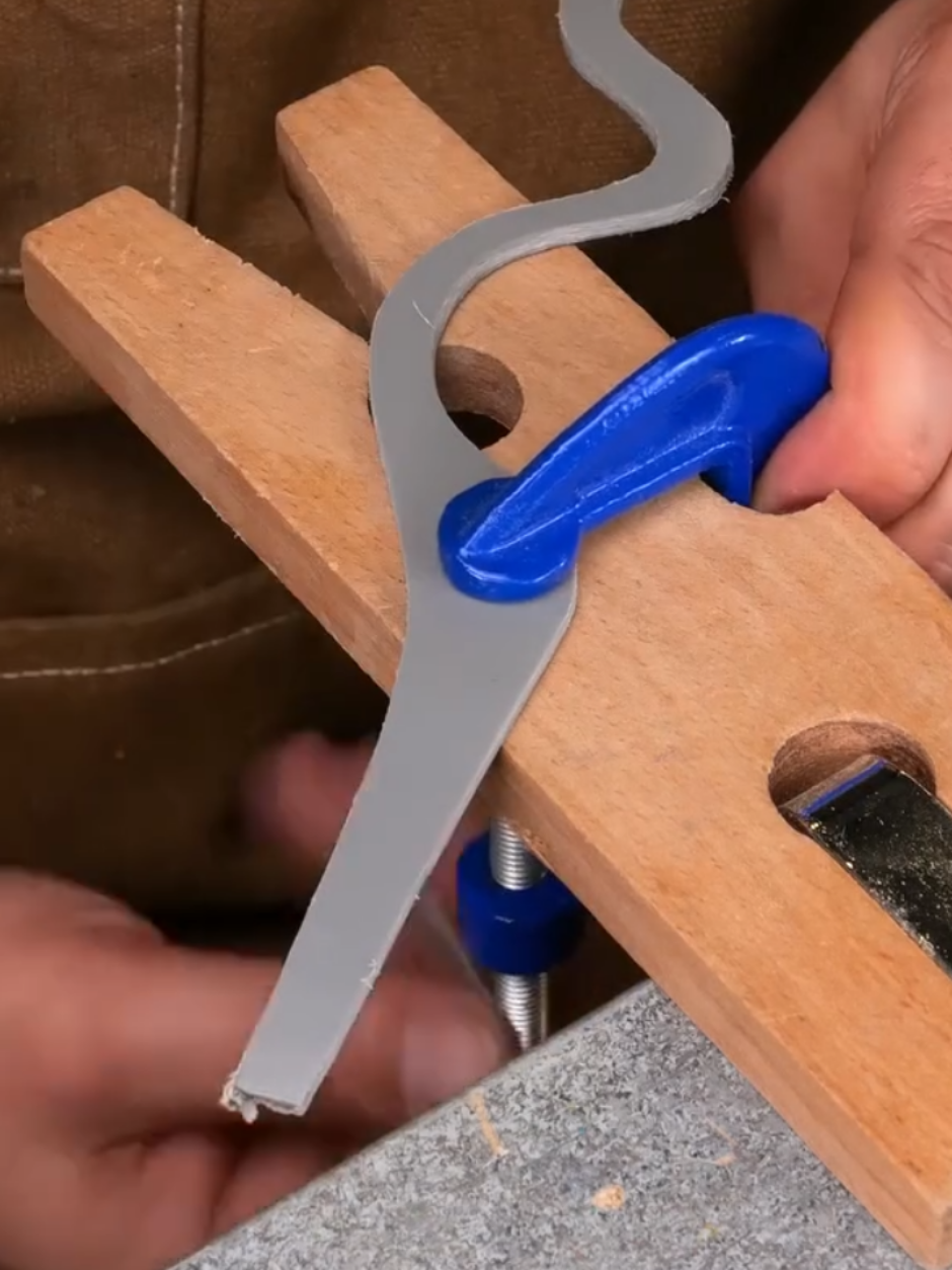 From Tree to Tune: Making Music with a Coconut Shell#Craftspiration #HandmadeWithLove #EasyCrafts #ArtisticCreations 