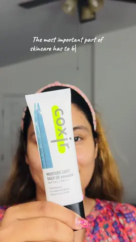 My AM routine isn't complete without this @coxir Moisture Light Daily UV Sunscreen  Its lightweight, non-sticky, and perfect for daily use—even on sensitive skin!  From matte to literally glowing glass skin! #korea #seoul #koreanskincare #kbeauty #koreanskincareroutine #seoulglow #theskinhouse #coxir #CXAMB #TSHAMB #morningskincareroutine #skinbarrier #amazonfinds #dailyskincare #naturalglow #sunscreen #sunscreenreview 
