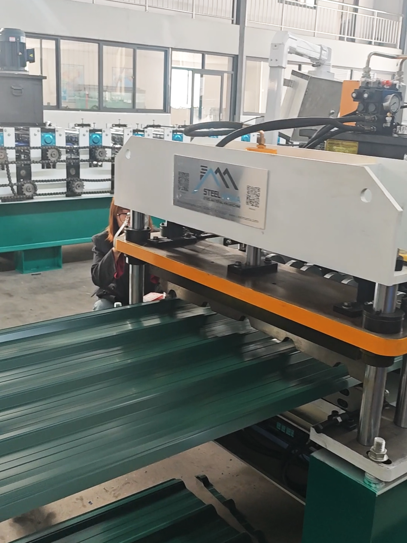 Guess how many sheets per hour? 👀 ibr sheet roll forming machine roof sheet rolling machine #metal #coil #steel #roofingsheet #roofsheet #factory #rollformingmachine #formingmachine #ibr #ibrsheet #ibrsheetmachine #trapezoidal #trapezoidalsheet #trapezoidalsheetmachine #ibrroofsheet #roofingsheetmachine #maquinadetrapezoidal #Máquinaperfiladoratrapezoidal #Máquinadetelhastrapezoidais #ماكينة_الأسقف #RoofingMachine #IBRSheet #ConstructionTech #LignedeprofilagepourtôlesIBR #Trapezblech-ProfilieranlagefürDacheindeckungen #ОборудованиедляпроизводствапрофилейIBR #IBRProfilSacİmalatHattı #ट्रैपेज़ॉइडलआईबीआरशीटमशीन #دستگاهتولیدورقسقفیذوزنقهای