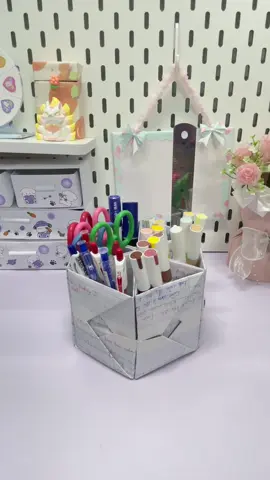 Làm Hộp Cắm Bút Bằng Giấy Tập Cũ #DIY #paper #craft #papercraft #papercraft #MiMoWY #BộtGạo 