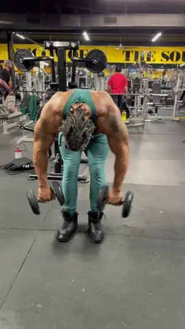 Shoulder training rear delts #gemini♊️ #fyp #silverfox #motivation #fitover50 #GymLife #