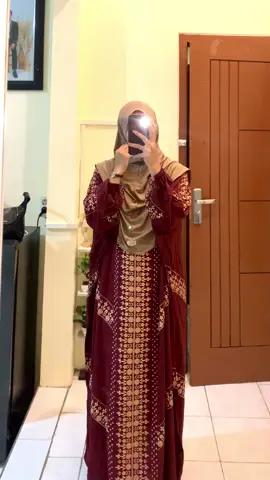 Kaftan jazil warna maroon, kalo pake gini serasa ning2 pesantren hhiii🤭🤭😋🫶🏻🫶🏻🫶🏻 #kaftanrayon #rayonpremium #kaftanviral #kaftan 