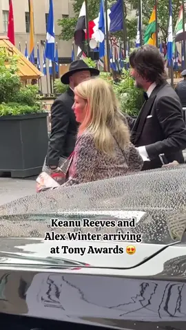 #johnwickmovie #TonyAwards #tonyawards #keanureeves #alexwinter #broadway 