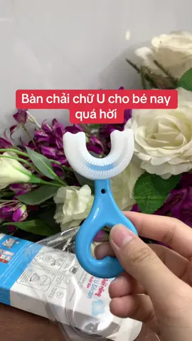 Bàn chải chữ U cho bé nay quá rẻ #banchai #banchaichuu #midkid #xuhuong 