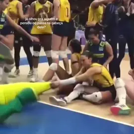 te amo macris KKKKKKKKKKK #macriscarneiro #sfv #voleibol #vnl #gabiguimaraes10 #fy #fyp 