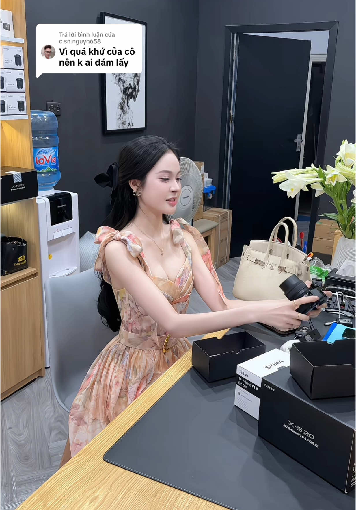 Trả lời @c.sn.nguyn658 Đàn ông thường thích phụ nữ có quá khứ đẹp, phụ nữ lại thích đàn ông có tương lai tốt. Cuối cùng thì …  #xuhuong  #fyp 