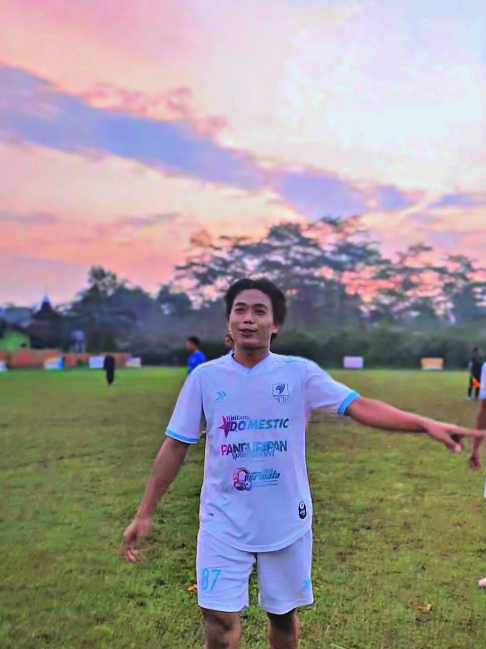 the best GALANG FC 🦅🔥🔥 #sidodadipateankendal #tembelangsidodadi #sukorejokendal #pateankendal #jatenghits #kendal #sukorejo_kendal #curugsewukendal #jateng24jam #masukberandafyp #fyp #funfootball #lagaamal #kendalfootballinfo #explorekendal 