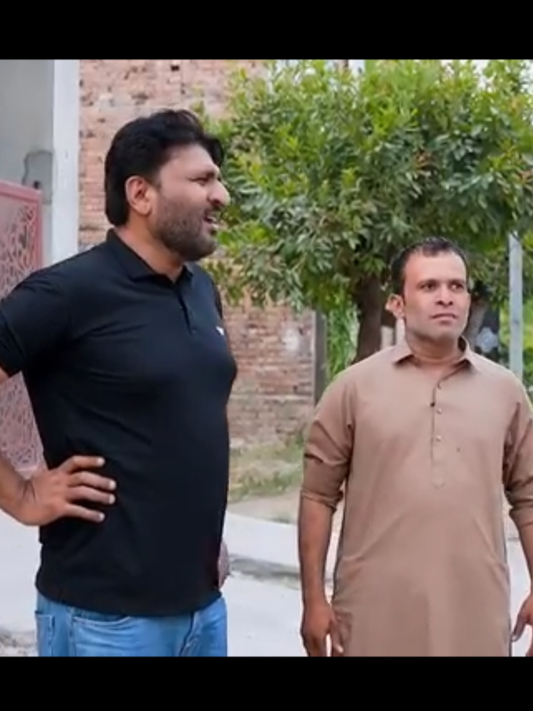 #ranaijazofficial #fouryoupage #ranaijazfunnyvideo #standwithkashmir #prankcall #makkhi #rana #durmat #ranaijaz 