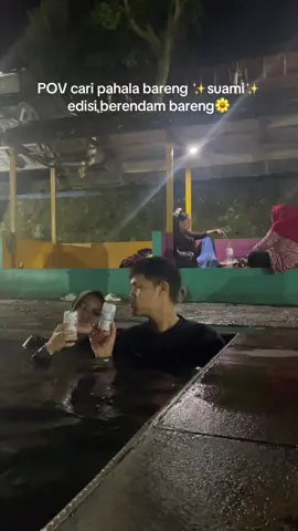 nyaman bangetttttttt🌼 #pasutri #lifeaftermarriage #pasutrimuda #suamiistri #berendam 