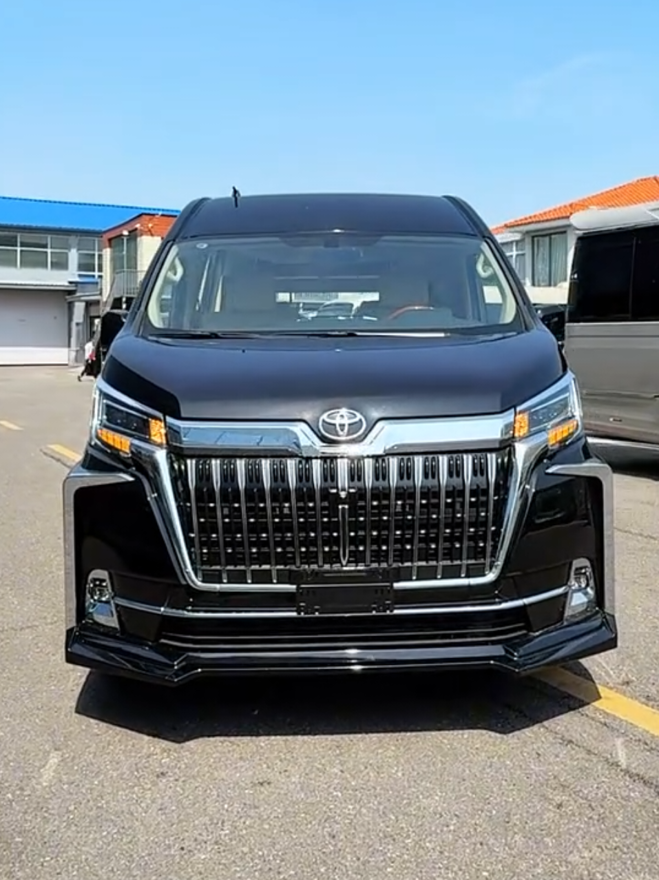 Spacious, stylish & smart – Meet the 2025 HiAce! 😍 #toyota #luxury #2025 #interiordesign #model #review #travel #hiace 