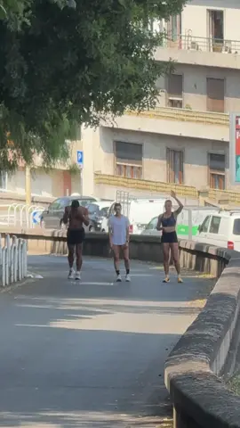This Hill Incline is something else! 🤢 normal hill sprints are hard but those once really push my limits 🔥 I did 120m and the other two 80m sprints. #hillsprints #Running #track #sprint #training #athletics #fyp 