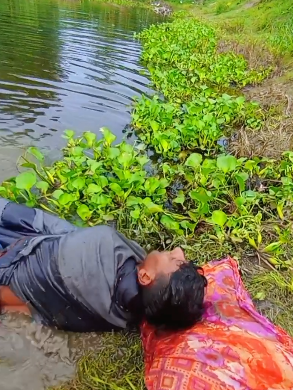 প্রতিদিন মাংস খেয়ে যা অবস্থা হলো #islam_khan_0077 #শেষে_কিন্তু_মজা_আছে_😝😝 #vairalvideo #fanyvideo😜 #ভাইরাল_করে_দাও #fannyvideo🤣🤣🤣🤣🤣🤣 #ফরইউতে_দেখতে_চাই #সিরাজগঞ্জের_পোলা। #sirajgonjer_pola🔥 #islam_khan_0077 #tiktok_bangladesh #sirajganj_fanny_video #লম্বু_মাস্তান #sirajganj 