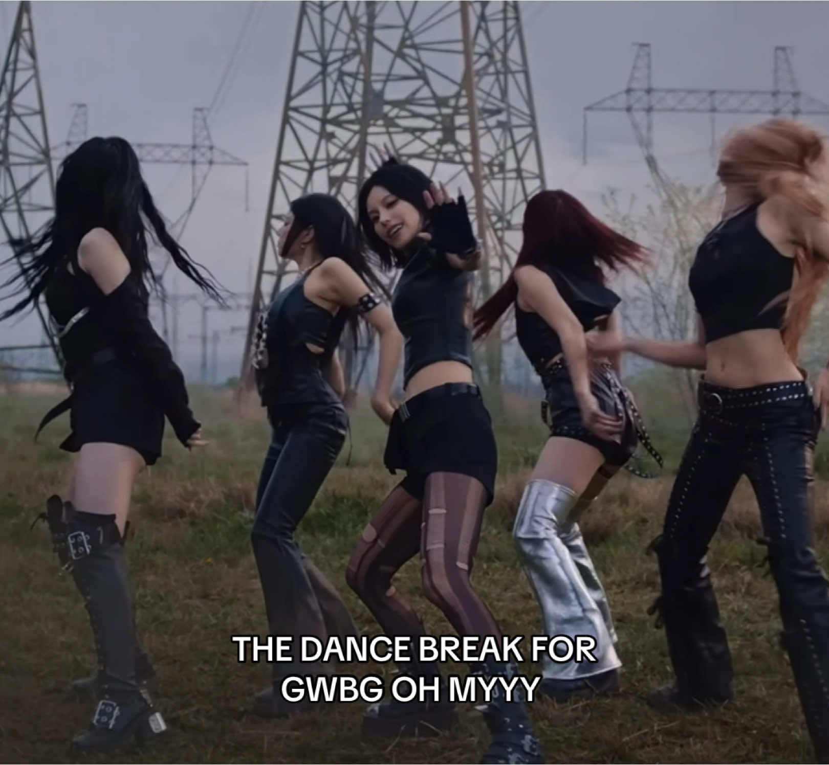 im so gagged hold on #itzy #foryoupage #girlswillbegirls #couldbeurmom 