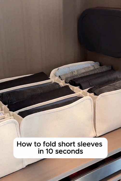 Good way to fold #organizer #storagebox #storageideas #foldingclothes